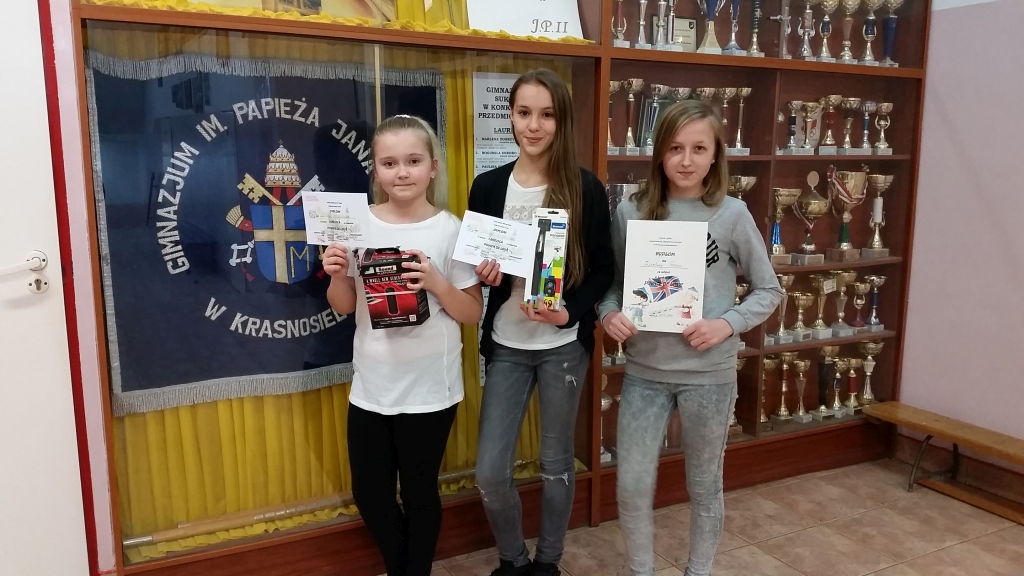 Sukcesy uczniów z Krasnosielca w powiatowym konkursie piosenki angielskiej